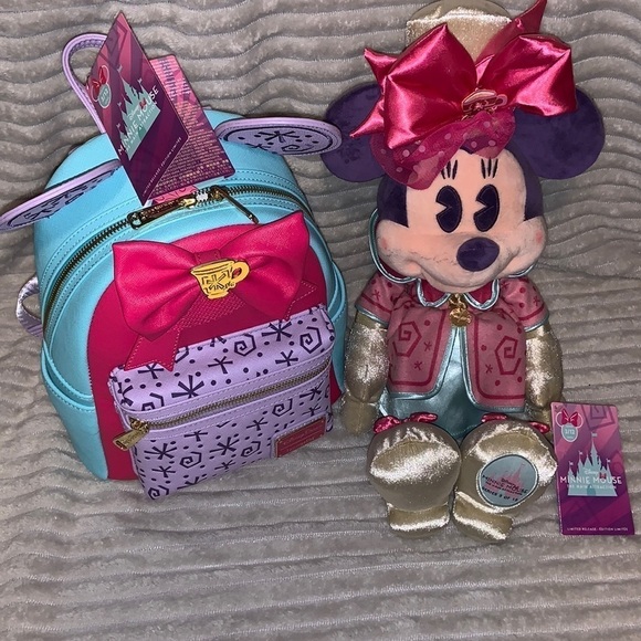 Disney Christmas 2025 Lil Rin Rin Plush Badge Red New